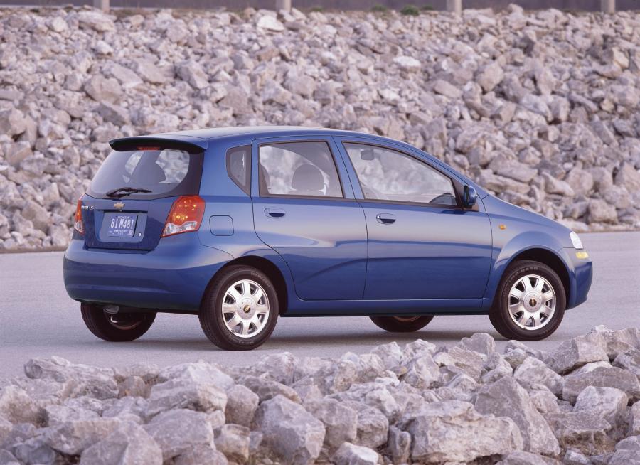  Chevrolet Aveo5 2005 года  (фото 10 из 16)